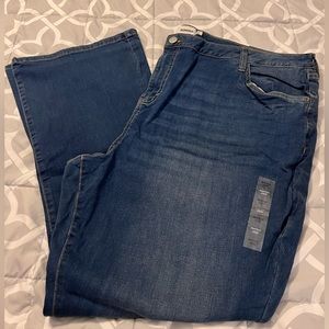 Sonoma bootcut jean, 26W, medium wash, NWT